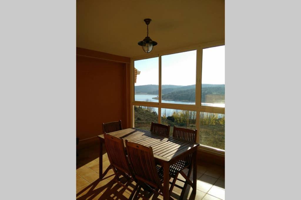 Duplex Con Preciosas Vistas Apartment Ruidera Bagian luar foto